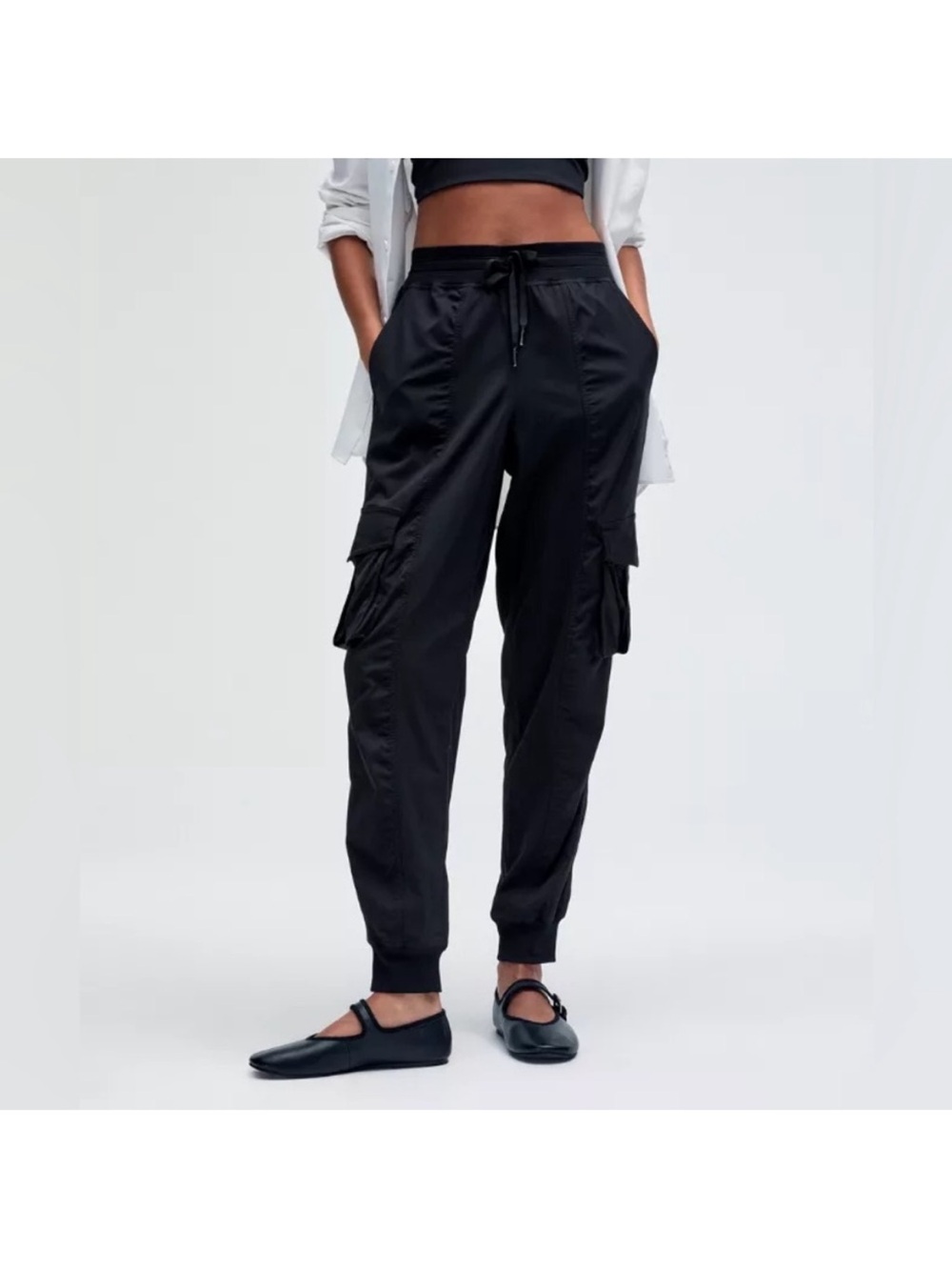 lululemon athletica Black dance studio mid rise Women's Cargo Jogger Pants small